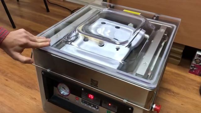 Упаковка полутвердого сыра на вакуумном упаковщике DZ-400T смотреть онлайн