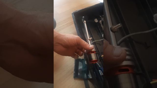 Двигатель для кораблика на прямом валу.