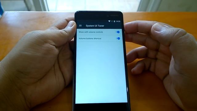 Nokia 5 & 6: How to add new features by enabling UI tuner смотреть онлайн