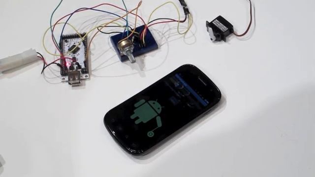 IOIO Over Bluetooth Demo смотреть онлайн