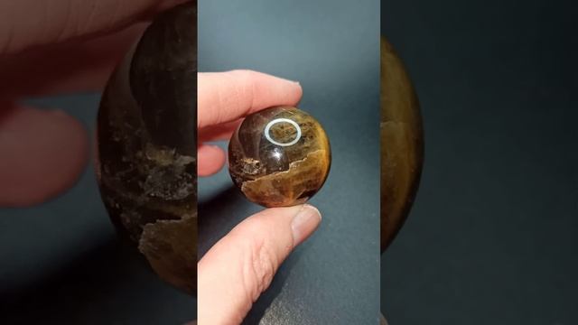 Тёмный лунный камень, 28 мм смотреть онлайн