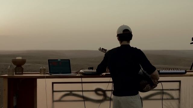 Jarl Flamar - Desert Mungs _ Raw Escape Live Session