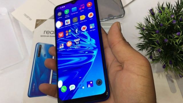 Realme 5 Unboxing+Camera+Faceunlock test in Hindi смотреть онлайн