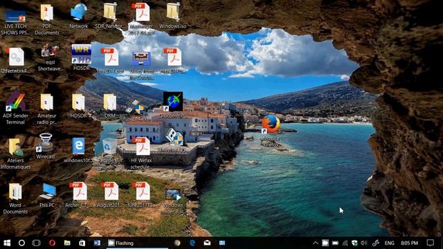 Windows 10 Fall Creators update is complete will roll out October 17th Review coming tomorrow смотреть онлайн