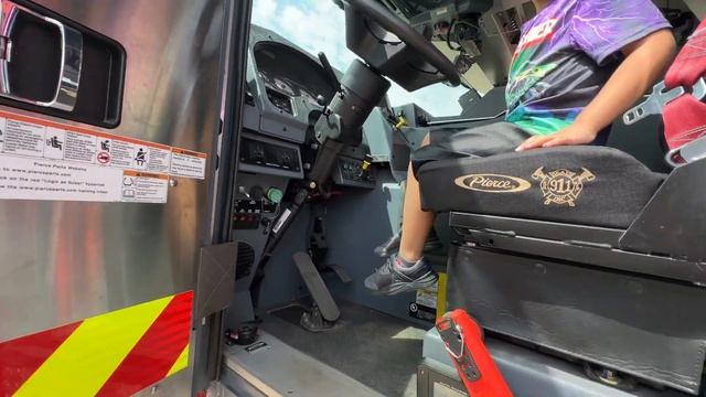 I DROVE A FIRE TRUCK! …sort of - Touch-A-Truck EVENT! смотреть онлайн
