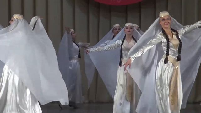Осетинсий девичий танец "Нарнари" смотреть онлайн
