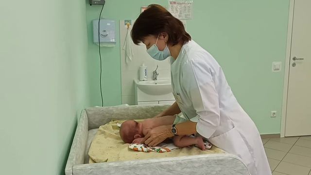 Осмотр недоношенного в 3 месяца (скорректированный возраст 5 дней)