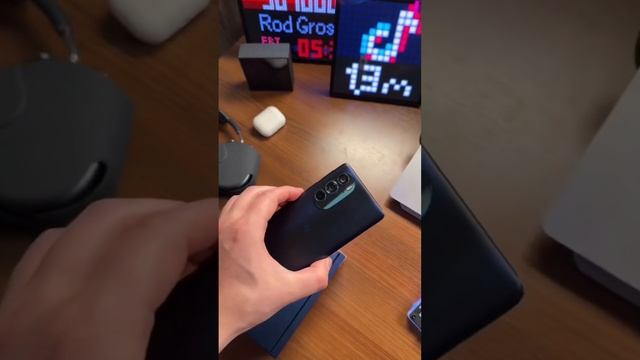 MOTOROLA EDGE 30 PRO смотреть онлайн