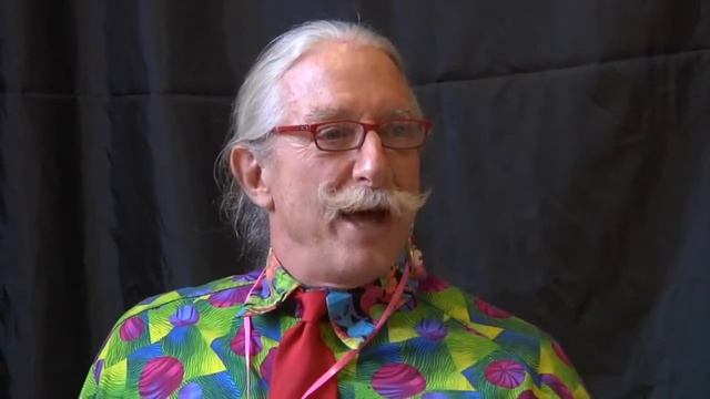 Patch Adams - Love / Capitalism смотреть онлайн