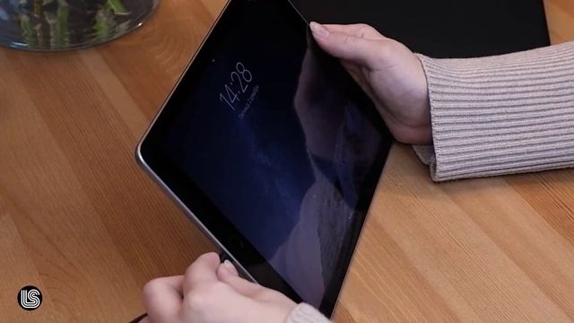 Кабель Lightning Black Simple 1M смотреть онлайн