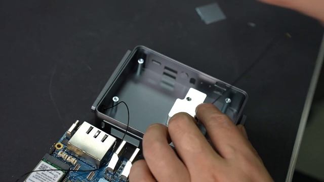 How to Assemble Orange Pi 5 PLUS Metal Case with Antenna смотреть онлайн