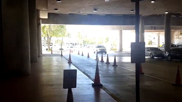 West Palm Beach Airport... смотреть онлайн