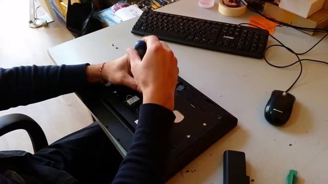 Lenovo G580 keyboard replacement - Αλλαγή πληκτρολογίου σε Lenovo G580 смотреть онлайн