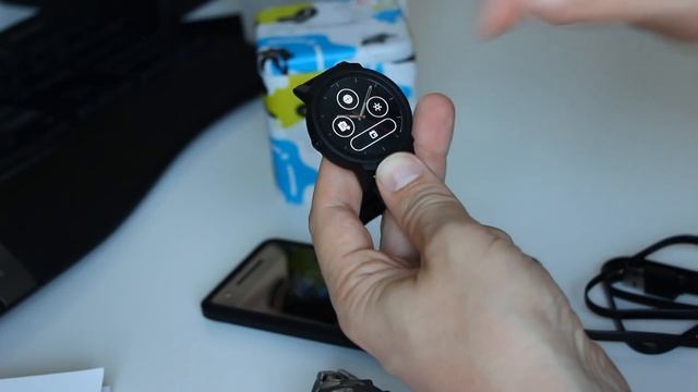 Ticwatch E review - Mobvoi's Android Wear 2.0 smartwatch - first impressions смотреть онлайн