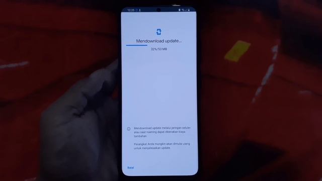 Update Sistem Google Play Di HP Samsung - Peningkatan Keamanan Dan Kelancaran Android 13 One UI 5 смотреть онлайн