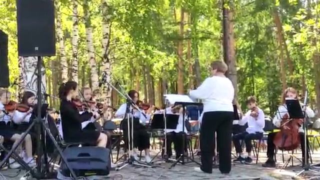 Дирижер и руководитель Зворыгина Ольга Анатольевна смотреть онлайн