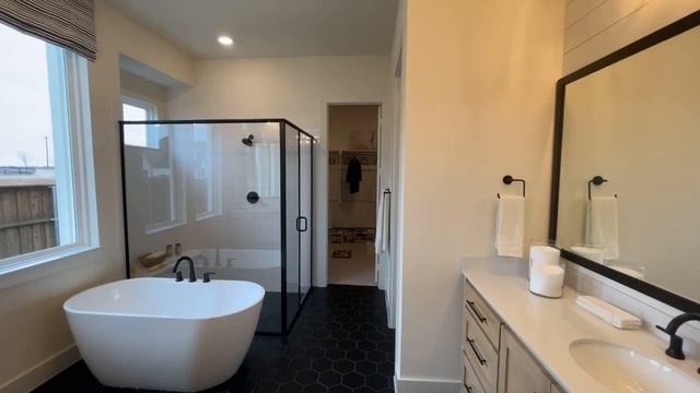 Shaddock Homes - Lakes at Legacy - Conroe Model - 4031 Sq Ft - $925,110 смотреть онлайн