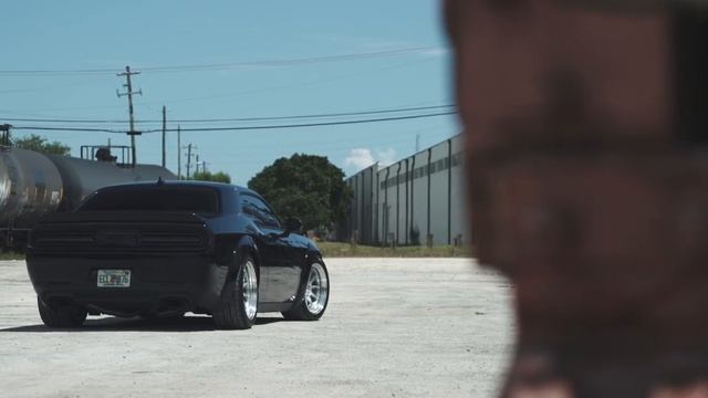 Dodge Challenger Widebody Hellcat | Velgen Wheels SL- Series смотреть онлайн