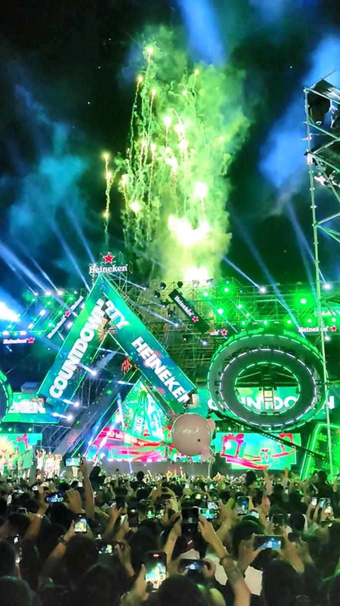 Новый год в Нячанге (Вьетнам) смотреть онлайн