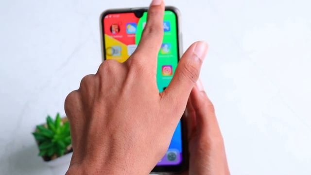 How to Turn your Android Phone into an iPhone Running Latest iOS 14 Version смотреть онлайн