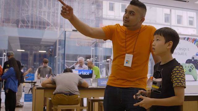Welcome to Microsoft Store смотреть онлайн