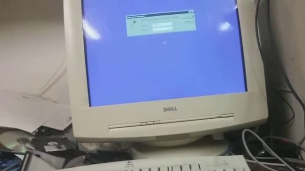 Windows 98 computer from Dell