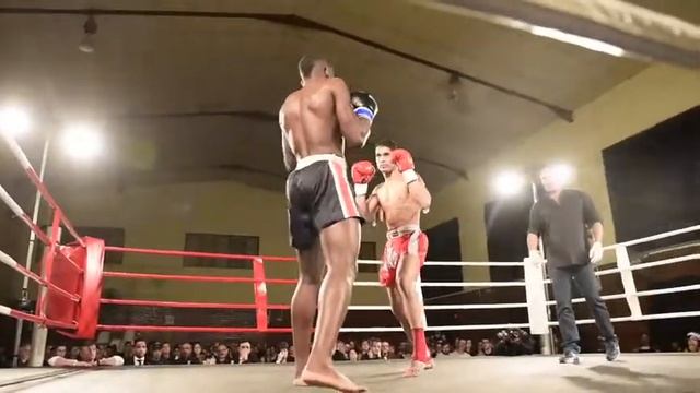 Rafel Wozniak VS Thabo Chauke смотреть онлайн