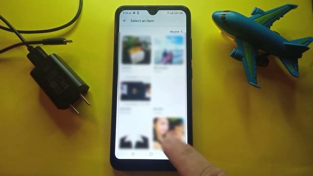 How to Change Wallpaper in itel S15 Mobile Phone смотреть онлайн