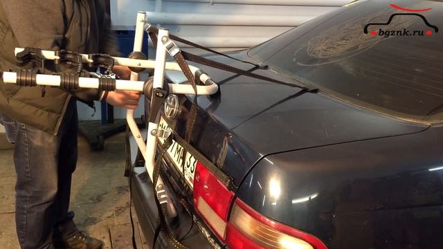 Велобагажники для автомобиля. Крепление для перевозки велосипеда на крышке багажника Bgznk Top. смотреть онлайн