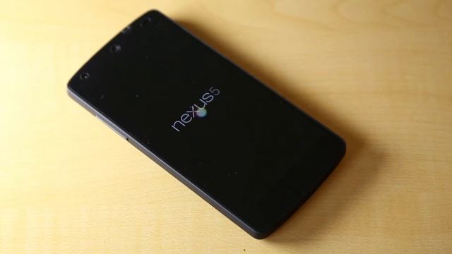 Nexus 5 Unboxing and First Look смотреть онлайн