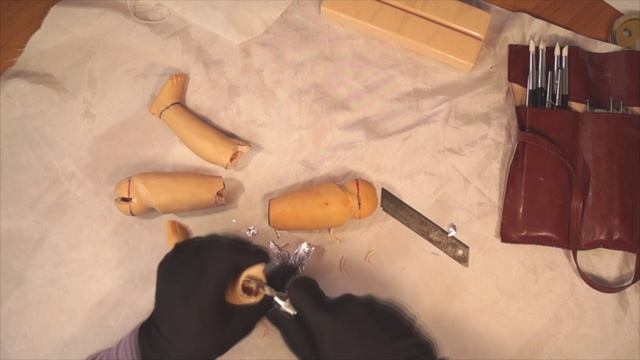 Кукла - ребенок. Делаю бедренные и коленные шарниры. смотреть онлайн