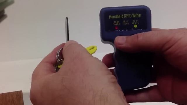 Banggood - RFID 125kHz EM4100 ID Card Copier with 6 Writable Tags and 6 Cards смотреть онлайн