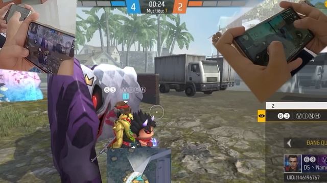 Trang và Vinh solo freefire lần 3 nhận cái kết bất ngờ | TiTan and Trang смотреть онлайн