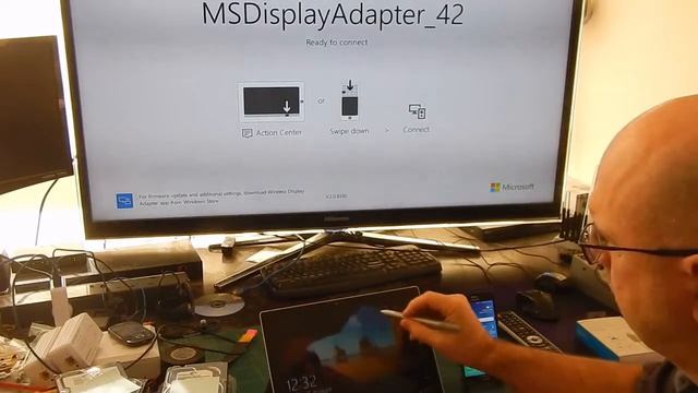 Microsoft Wireless Display Adapter смотреть онлайн