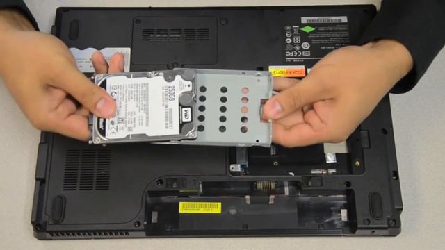 How to install an OCZ SSD into a Laptop 1080p смотреть онлайн