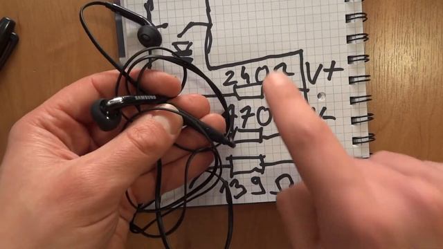 Close look at four button headphone remotes on Android with schematic смотреть онлайн