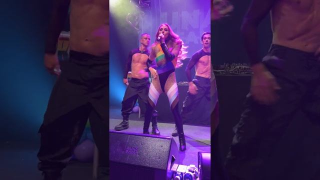 Una Healy - Ego (The Saturdays) Dublin Pride 2023 смотреть онлайн