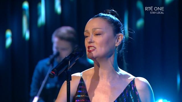 Noel Hogan with Bronagh Gallagher perform 'Crybaby' | The Late Late Show | RTÉ One смотреть онлайн