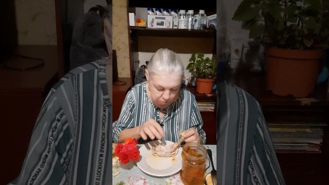 мукбанг /ужин /мясо курицы смотреть онлайн