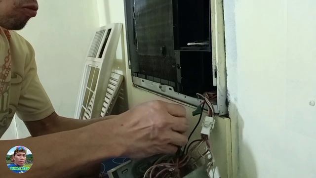paano mag repair ng window type aircon na ayaw ng lumamig..... смотреть онлайн