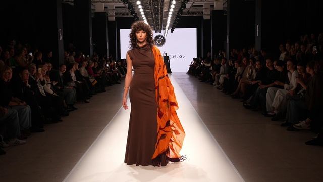 Бренд Hatsibana на московской недели моды смотреть онлайн