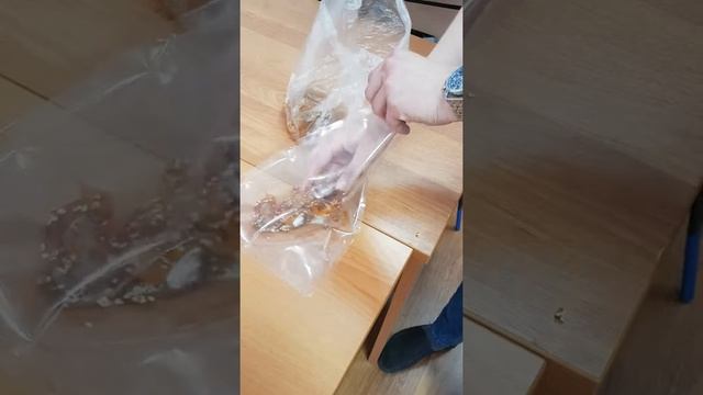 Вакуумация рыбных снеков смотреть онлайн