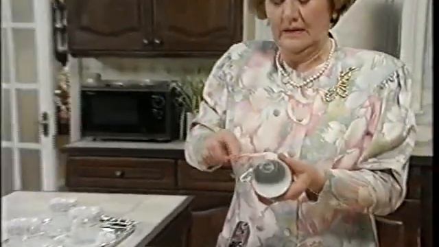 Noel's House Party Mr Blobby Meets Hyacinth Bucket on Keeping Up Appearances смотреть онлайн