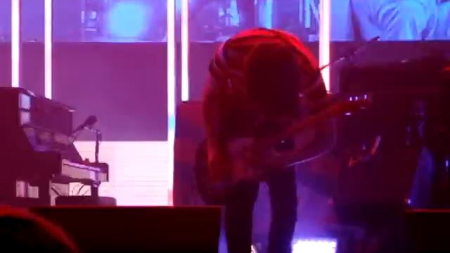 Radiohead - Paranoid Android (Live 5-18-08) смотреть онлайн