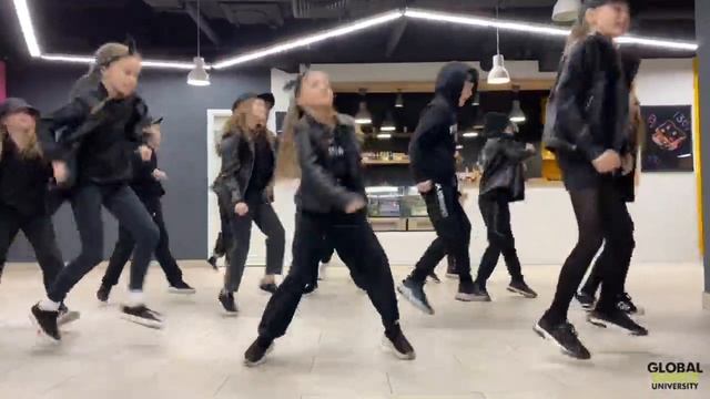Группы KIDS 
GLOBAL DANCE UNIVERSITY