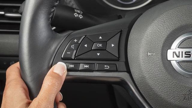 2022 Nissan Sentra - Steering Wheel Audio Controls смотреть онлайн