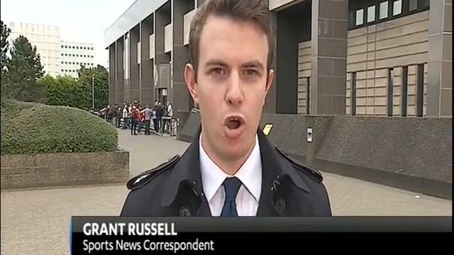 Charles Green exits Glasgow Sheriff Court - 02-09-2015 смотреть онлайн