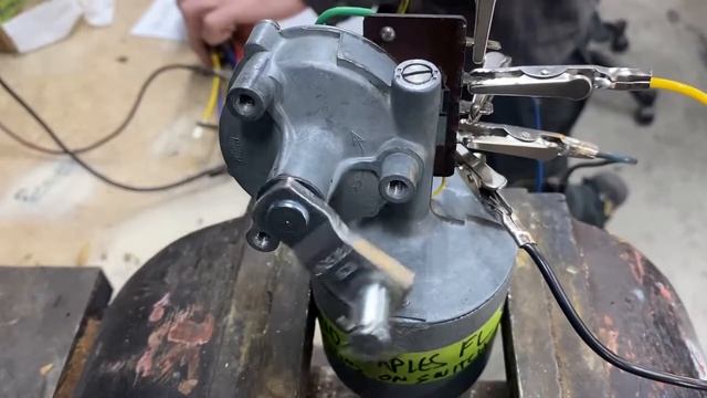 Alfa 2600 wiper motor Magneti Marelli смотреть онлайн