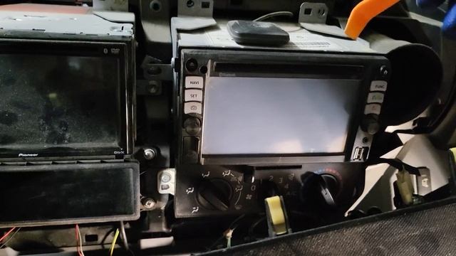 Expert Tips: How to remove factory radio HINO TRUCK 300 SERIES 617 2012 Satnav Dab (Latest 2024) смотреть онлайн