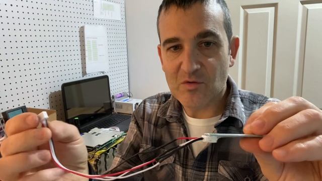 JBD BMS Bluetooth connection to UART смотреть онлайн